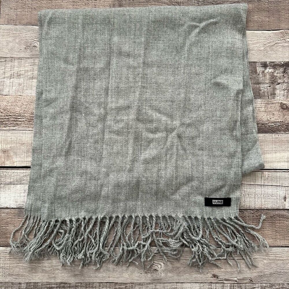 ULINE Unisex Cozy Gray Warm Wrap Scarf - Picture 4 of 4